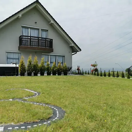 Family House Sadowa 別荘 *